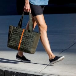 Amelia Tote - Camo Green -Sport Gift Store FLYTE 04 CAMO LIFESTYLE 1