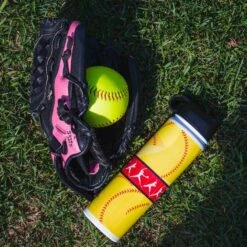 Softball Water Bottle - Softball Players -Sport Gift Store sb 04260 LIFESTYLE 7