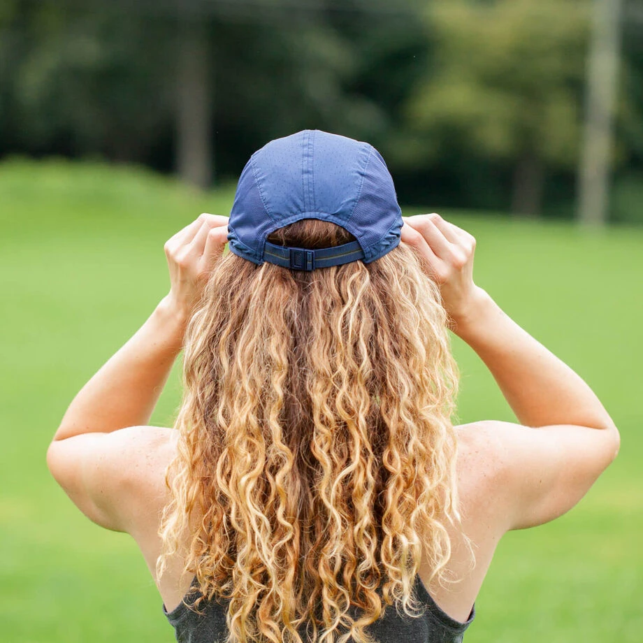 RunTechnology® Performance Hat - Blue 9 RunTechnology® Performance Hat - Blue - Image 7